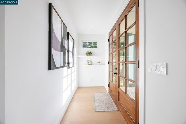 2223 Byron St, Berkeley, CA 94702