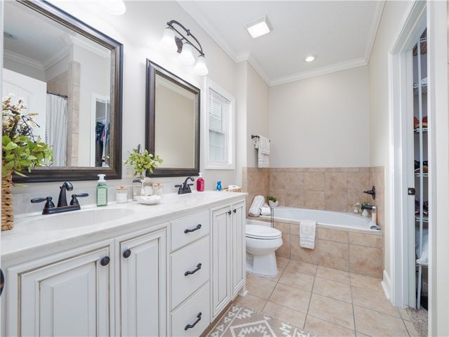 558 Freedom Trail, Brunswick, GA 31520