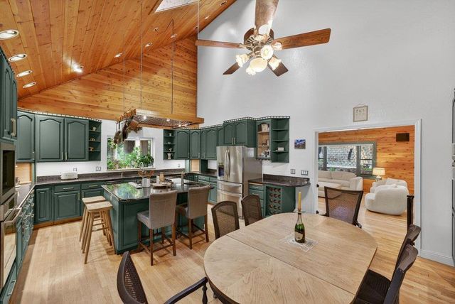 360 Mcgaffigan Mill Road, Boulder Creek, CA 95006