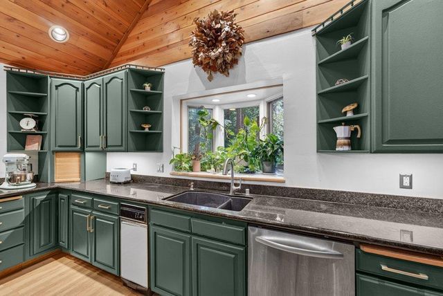 360 Mcgaffigan Mill Road, Boulder Creek, CA 95006