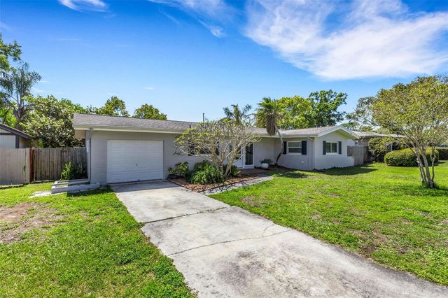 11436 RIDGEWOOD CIRCLE, Seminole, FL 33772
