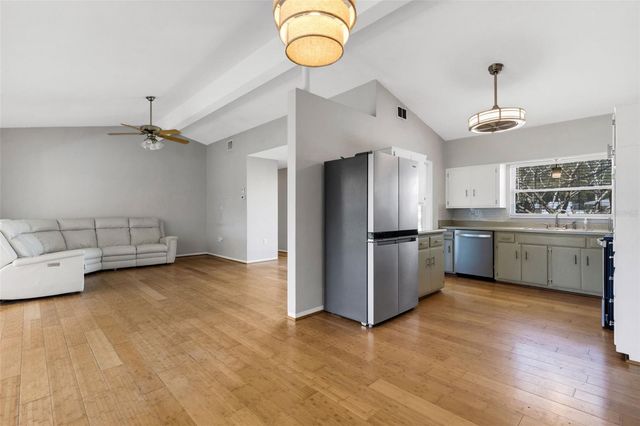 11436 RIDGEWOOD CIRCLE, Seminole, FL 33772