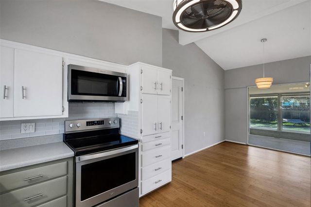 11436 RIDGEWOOD CIRCLE, Seminole, FL 33772