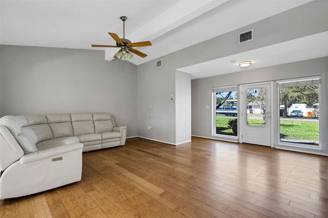 11436 RIDGEWOOD CIRCLE, Seminole, FL 33772