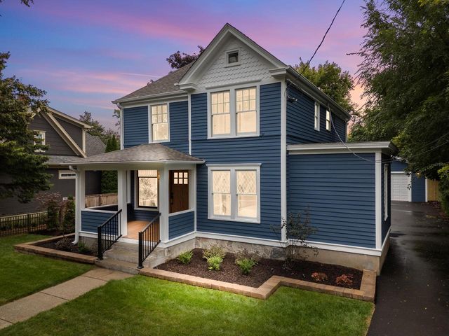 1332 Dodge STREET, Lake Geneva, WI 53147