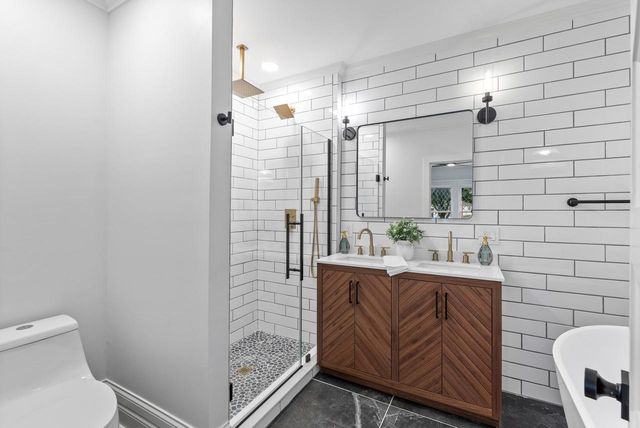 1332 Dodge STREET, Lake Geneva, WI 53147