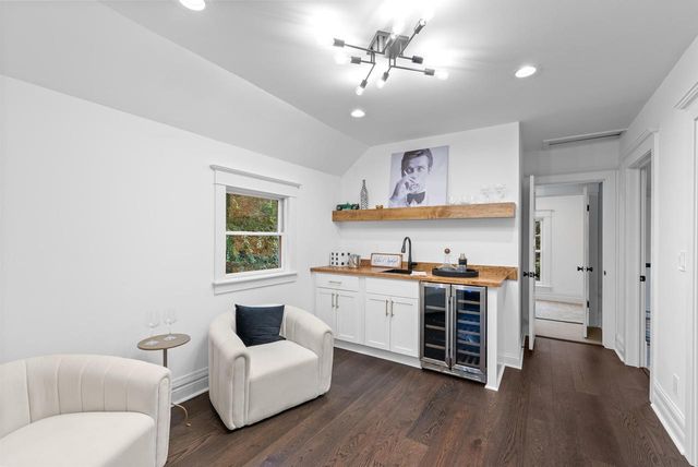 1332 Dodge STREET, Lake Geneva, WI 53147