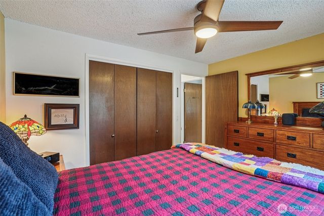 21312 NE 60th Place, Redmond, WA 98053