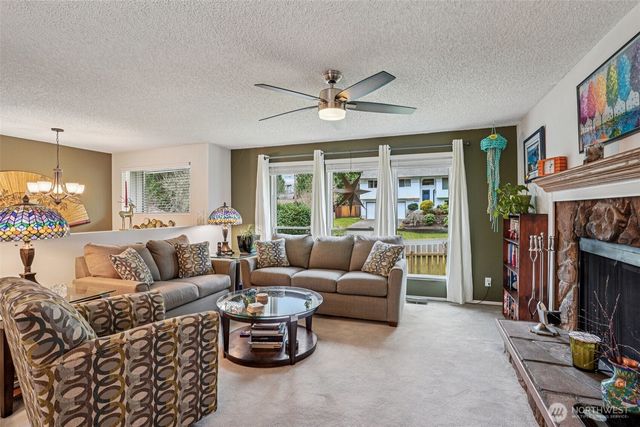 21312 NE 60th Place, Redmond, WA 98053