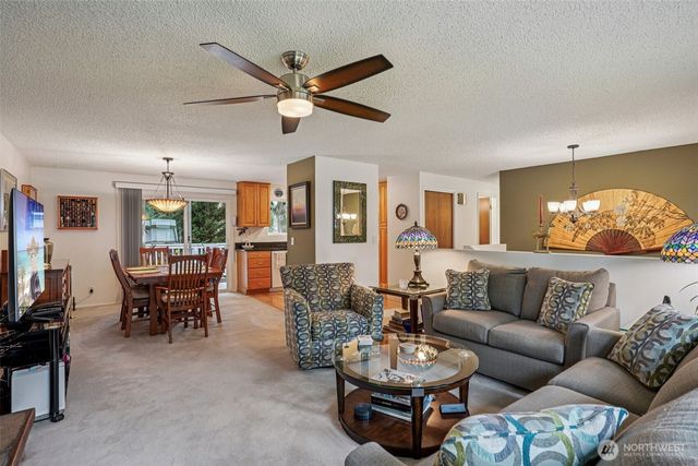 21312 NE 60th Place, Redmond, WA 98053