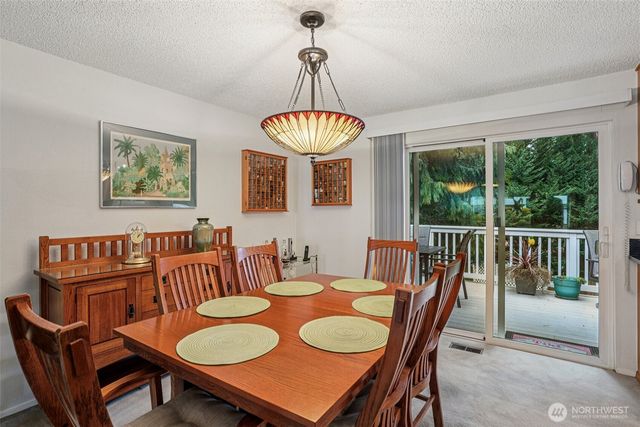 21312 NE 60th Place, Redmond, WA 98053