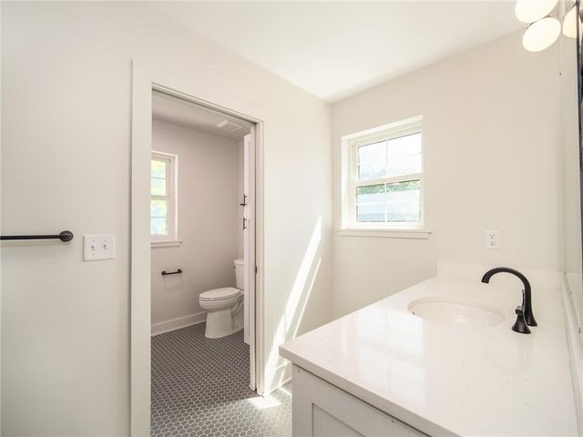 1022 Connecticut Street, Lawrence, KS 66044