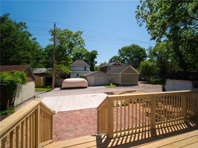 1022 Connecticut Street, Lawrence, KS 66044