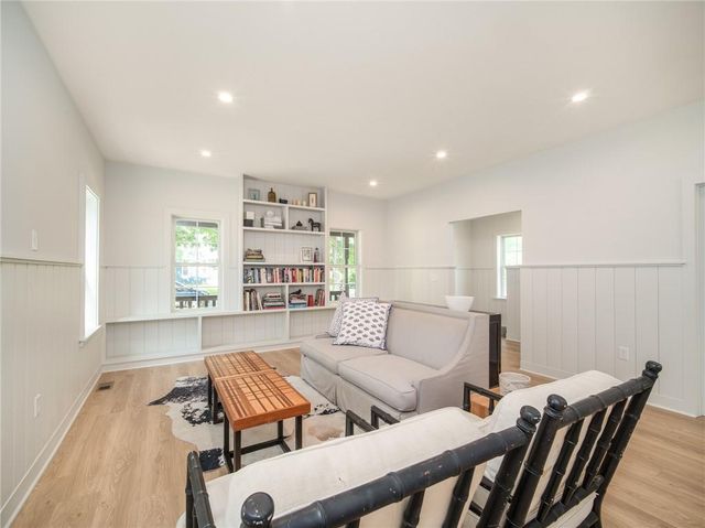 1022 Connecticut Street, Lawrence, KS 66044