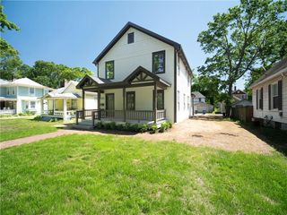 1022 Connecticut Street, Lawrence, KS 66044