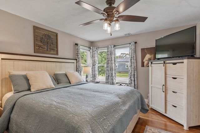 36 Harkins St, Lancaster, MA 01523