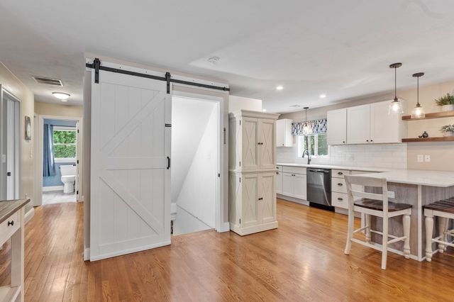 36 Harkins St, Lancaster, MA 01523