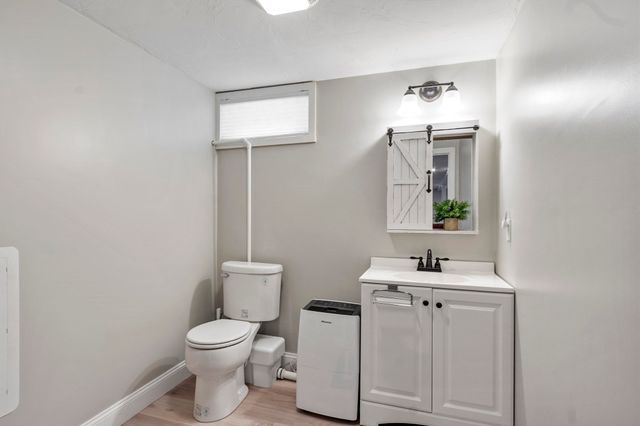 36 Harkins St, Lancaster, MA 01523