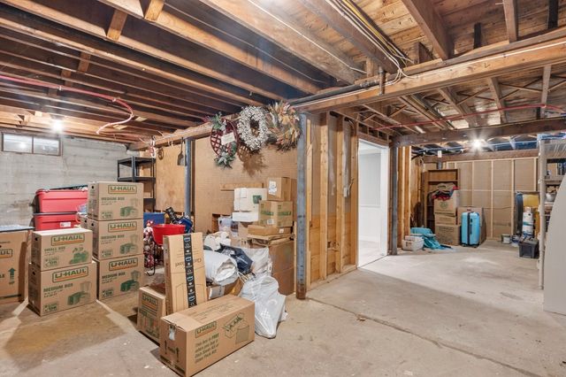 36 Harkins St, Lancaster, MA 01523