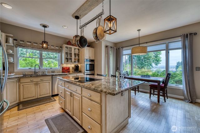 10295 NE West Kingston Road, Kingston, WA 98346