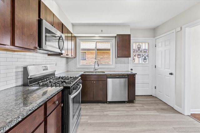 3304 Wilcox Avenue, Bellwood, IL 60104