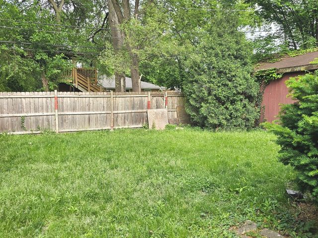8823 Mango Avenue, Morton Grove, IL 60053