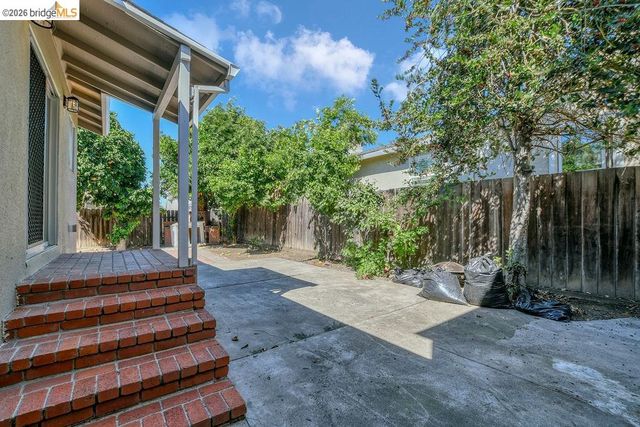 875 Central Avenue, Pittsburg, CA 94565