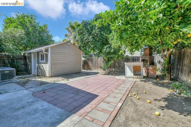 875 Central Avenue, Pittsburg, CA 94565