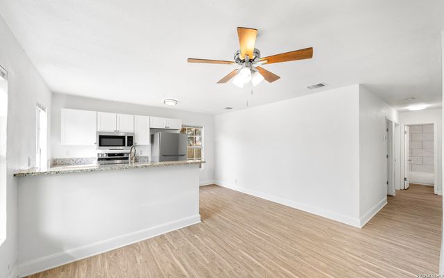 818 Hampton, San Antonio, TX 78220