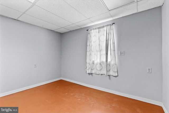 34 MAIN ST, Seven Valleys, PA 17360