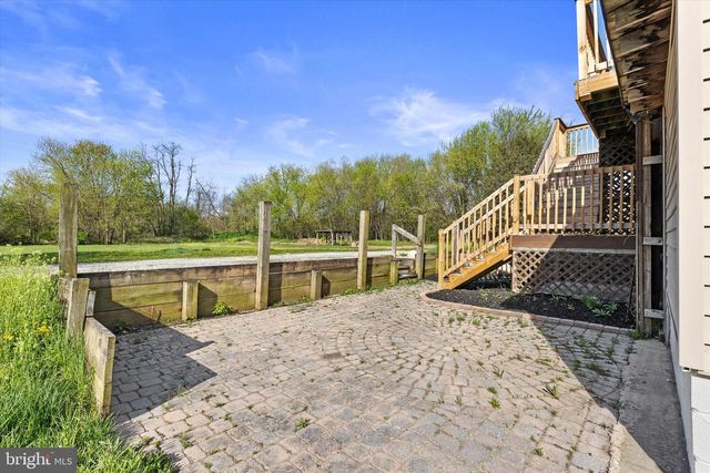 34 MAIN ST, Seven Valleys, PA 17360