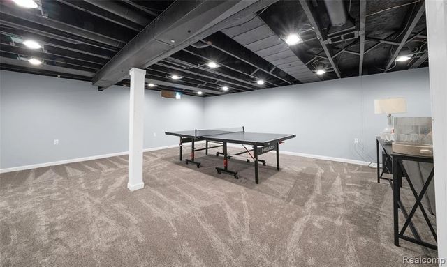 20500 Erben Street, Saint Clair Shores, MI 48081