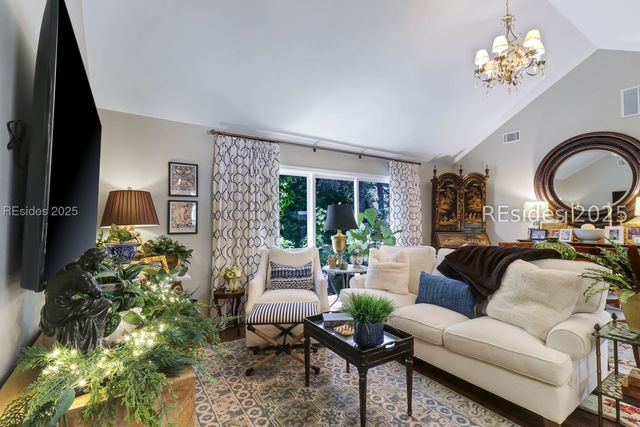 13 Monticello Dr, Hilton Head Island, SC 29926