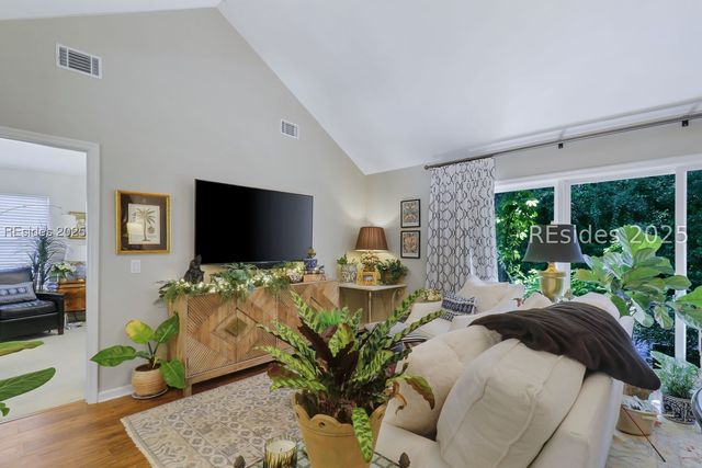 13 Monticello Dr, Hilton Head Island, SC 29926