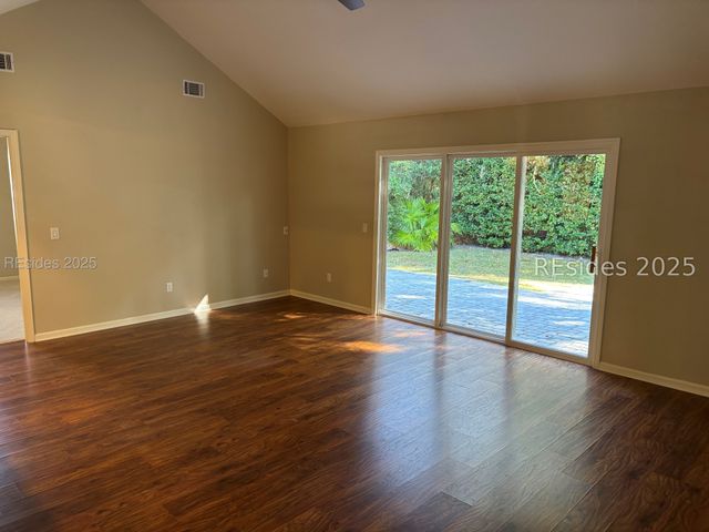 13 Monticello Dr, Hilton Head Island, SC 29926