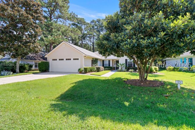13 Monticello Dr, Hilton Head Island, SC 29926