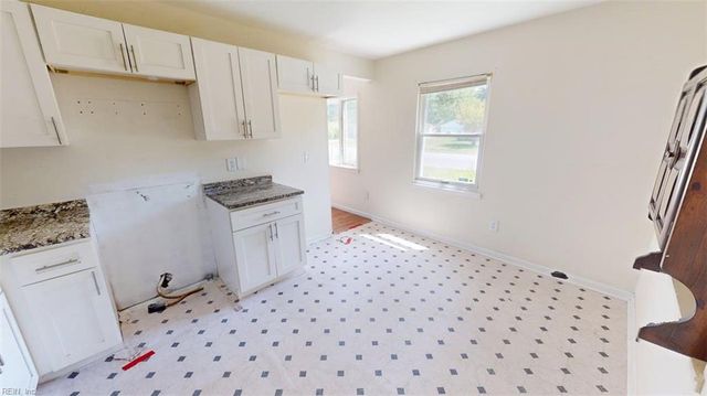 117 Jenness LN, Newport News, VA 23602