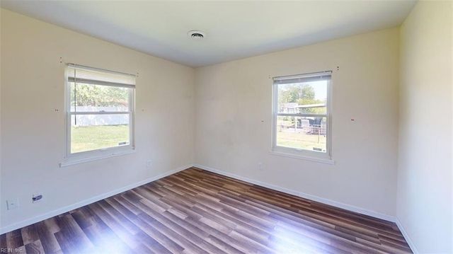 117 Jenness LN, Newport News, VA 23602