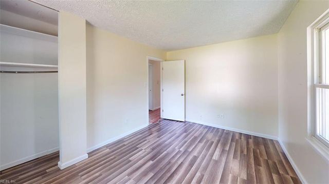 117 Jenness LN, Newport News, VA 23602