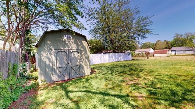 117 Jenness LN, Newport News, VA 23602