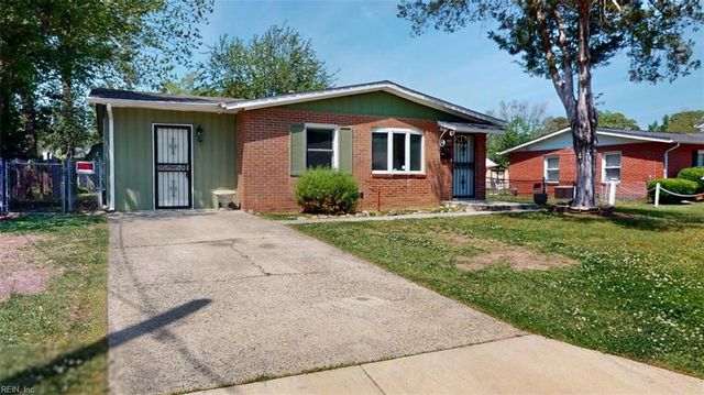 117 Jenness LN, Newport News, VA 23602