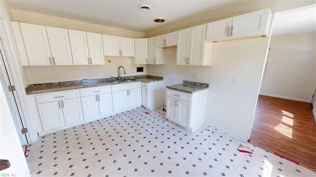 117 Jenness LN, Newport News, VA 23602