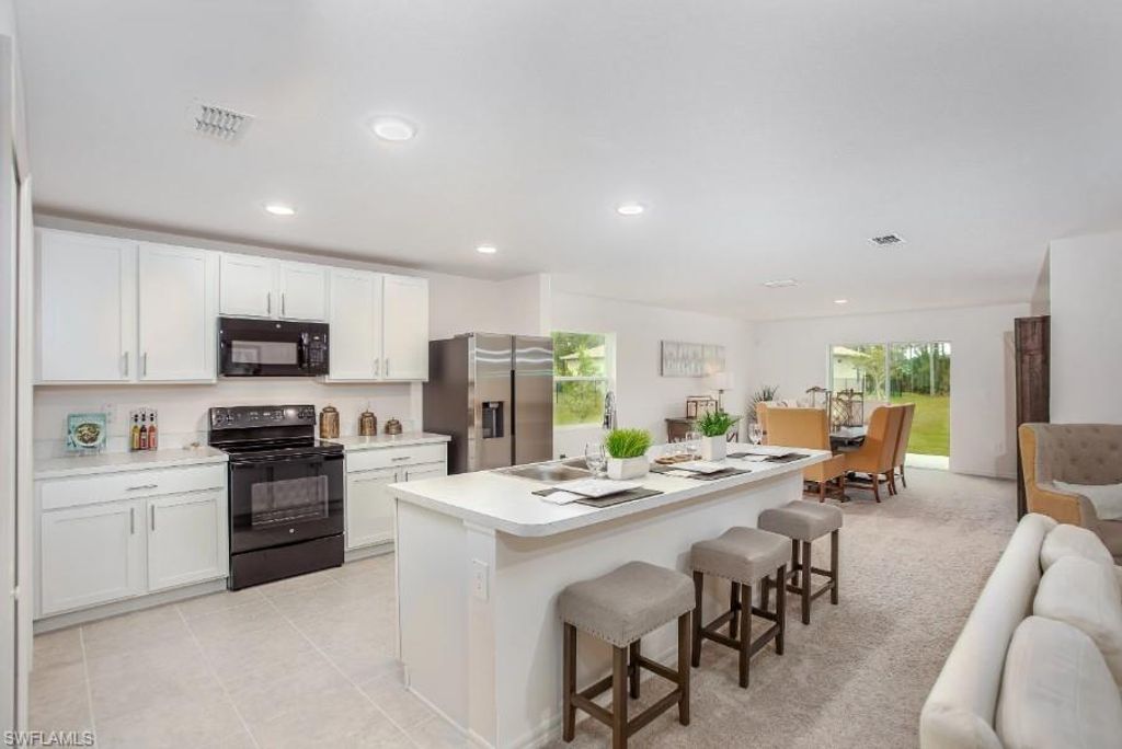 215 NW 4th AVE, CAPE CORAL, FL 33993 — photo 3