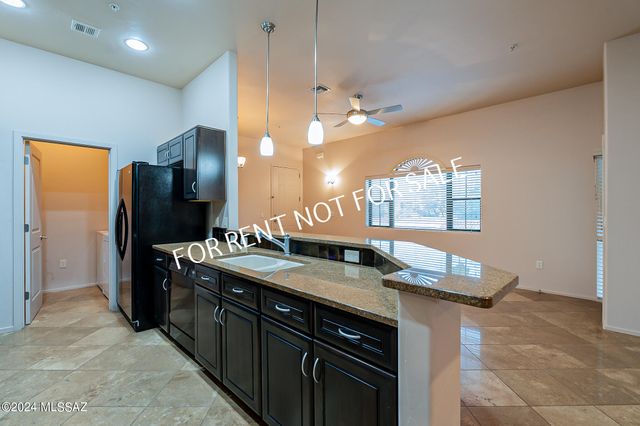 2010 E River Rd Unit 203, Tucson, AZ 85718