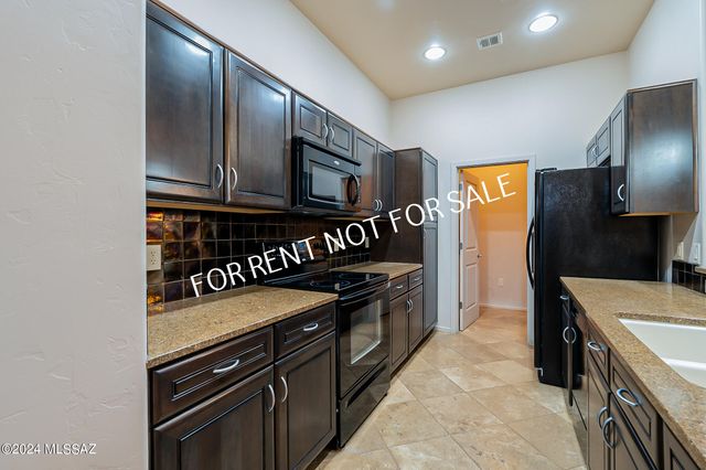 2010 E River Rd Unit 203, Tucson, AZ 85718