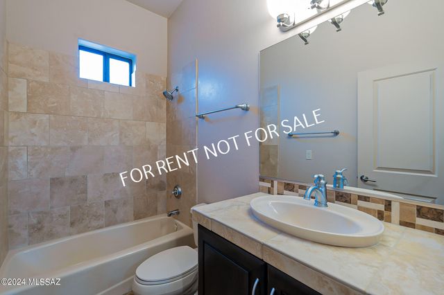 2010 E River Rd Unit 203, Tucson, AZ 85718