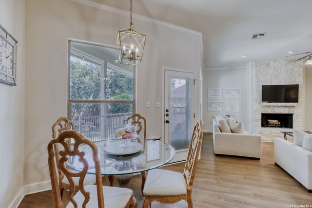 225 Lone Tree, Boerne, TX 78006