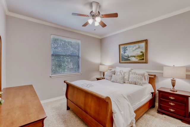 225 Lone Tree, Boerne, TX 78006