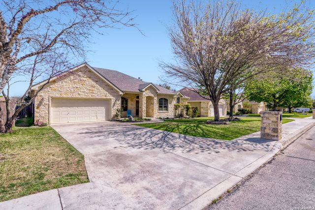 225 Lone Tree, Boerne, TX 78006