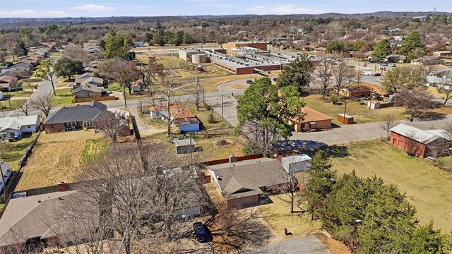 1901 Paula Drive, Denison, TX 75020